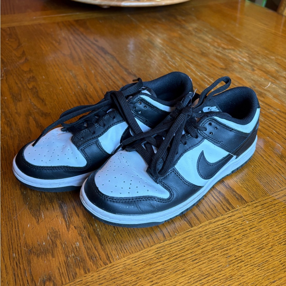 Nike Panda Dunks